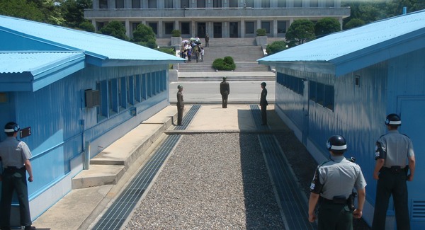 Észak-Korea tárgyalásokat javasol Dél-Koreával