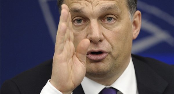 Továbbra is téma Orbán elmeállapota