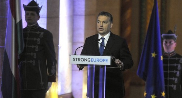 Nem díjazták Brüsszelben Orbán "ünnepi" beszédét