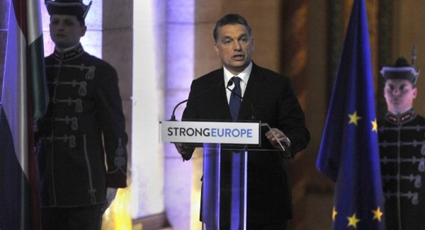 Kilépteti Orbán Magyarországot Európából?