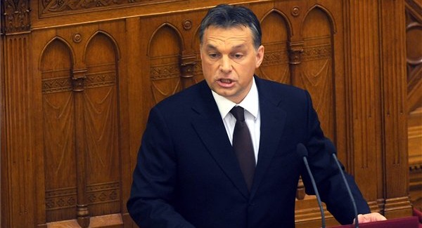 Orbánra várva