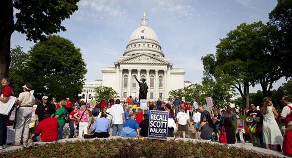 Wisconsin fenntartja a szakszervezeti törvényt