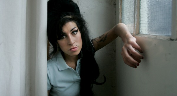 Meghalt Amy Winehouse 