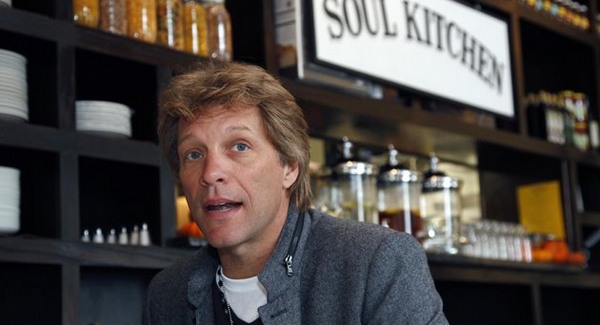 Jótékonysági éttermet nyitott Jon Bon Jovi