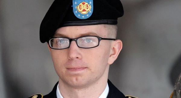 Szeptemberre tűzték ki Manning tárgyalását 