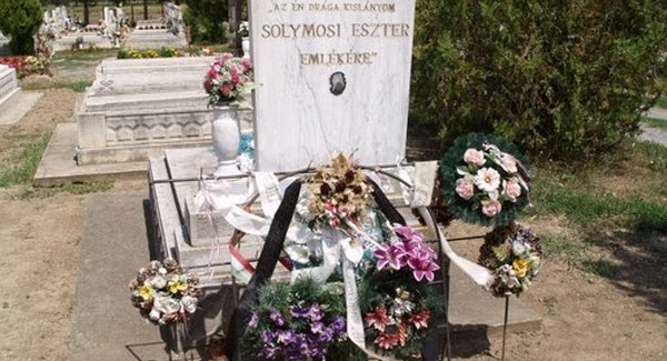 Solymosi Eszter síremléke