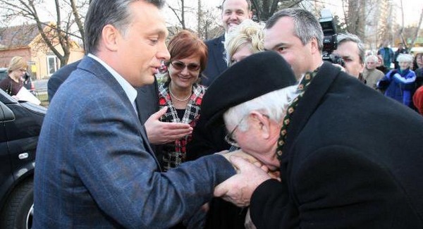 A Fidesz ellenségnek tekinti a nyugdíjasokat