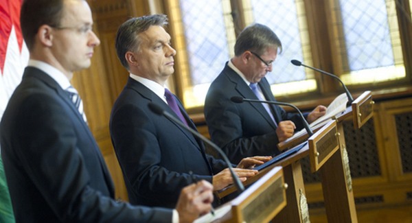 Magyarország az államcsőd ellen küzd