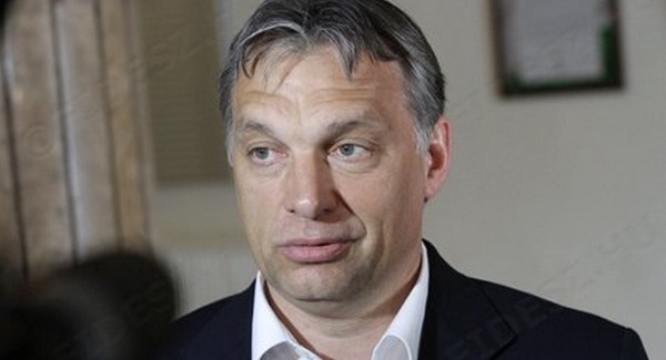 Magyarország elleni összeesküvést sejt Orbán
