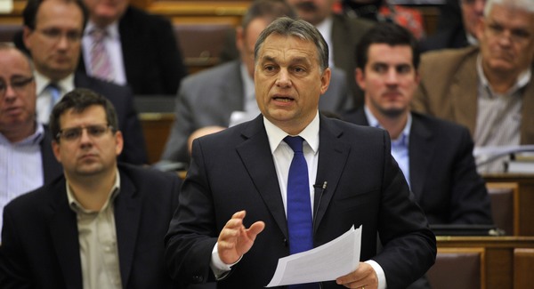 Orbán börtönbe küldené az adócsalókat