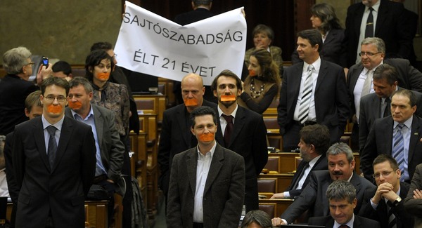 Felszámolták a sajtószabadságot