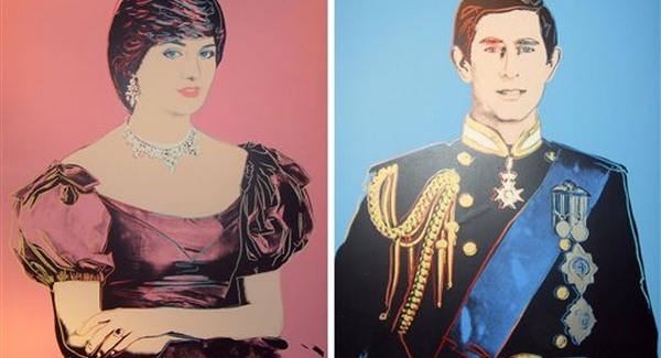 Andy Warhol rajzaiból és fényképeiből nyílt kiállítás Prágában