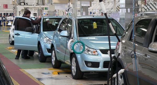 Meghibásodás miatt hívnak vissza 124 ezer Suzukit 