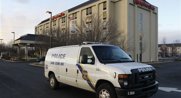 Belehalt egy brit lány a fenékformásító injekciókba