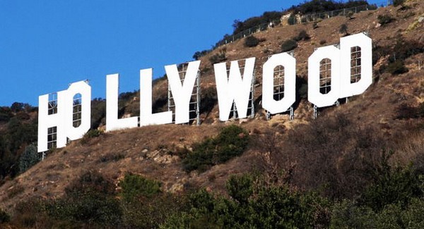 Hírességvadász busztúra indul Hollywoodban