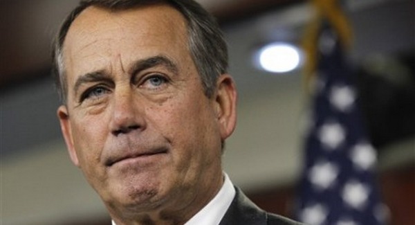 Amerikában is tüntetni kezdtek politikusok otthona előtt