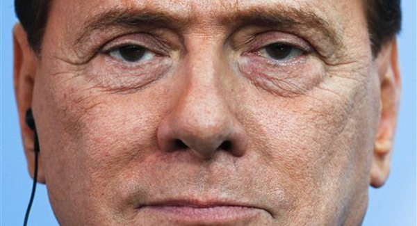 Berlusconi bíróság elé áll