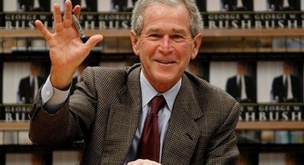 Meghívták Assange-ot, Bush megsértődött