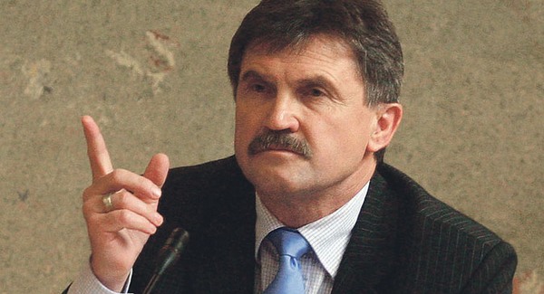 Jogerősen pert nyert Keller László