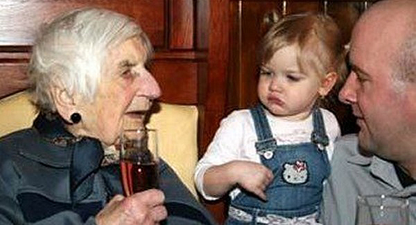 Elment az ország legidősebb asszonya