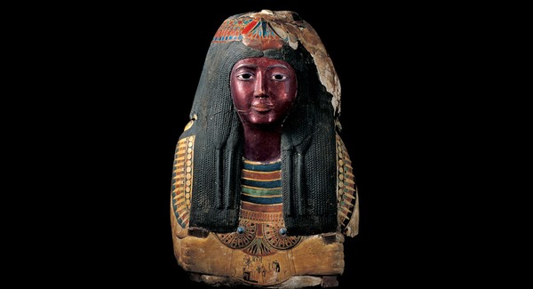 Vita a múmia halotti maszkja miatt