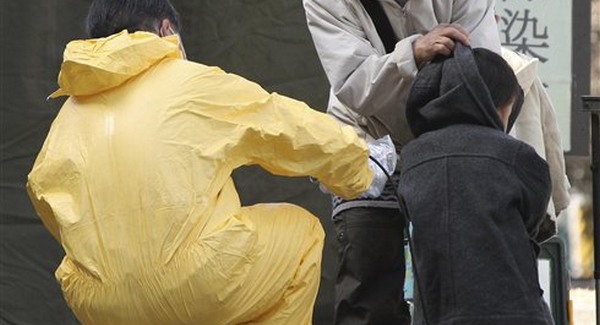 Radioaktív vizet találtak a japán erőműveken kívül