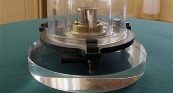 Könnyebbé vált a kilogramm 