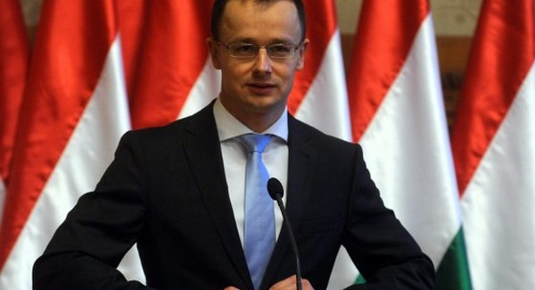 Négyen mennek, hatan jönnek?