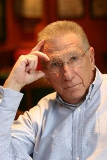 Ungvári Tamás: A csontbrigád