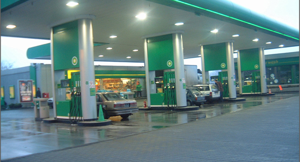 Szerdán robbanhat a benzinár