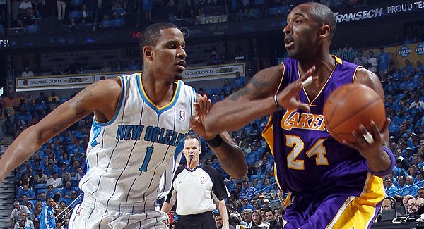 A Lakers, a Mavericks és a Hawks is a nyolc között