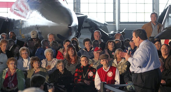 New Jersey milliókat költ az irodisták ruhájára 