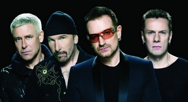 Zenetörténelmet ír a U2