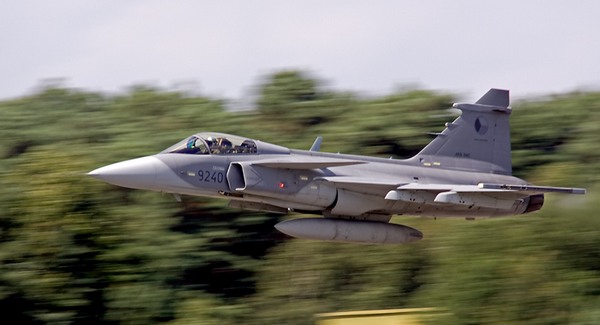 Újabb tíz évre titkosították a Gripen-beszerzés jegyzőkönyvét