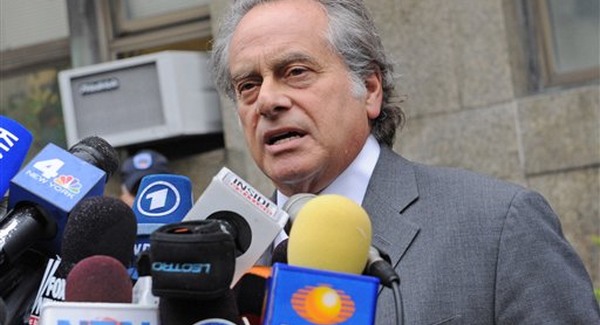 DSK a legjobbakkal dolgoztat