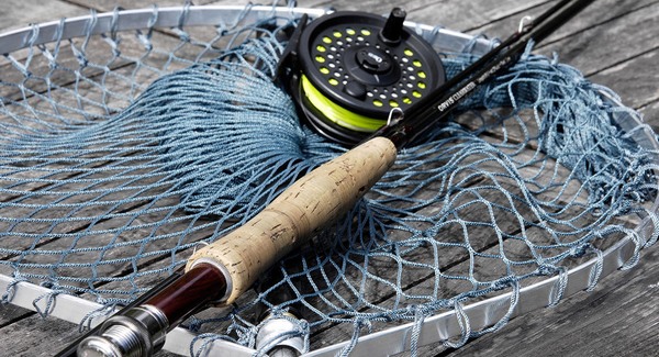 Tilos fehérkenyérrel etetni a halakat