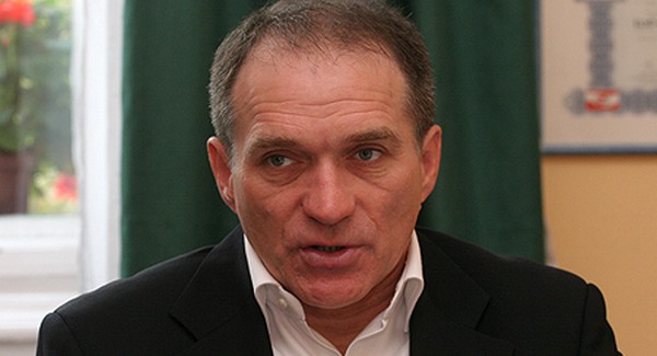 A ferencvárosi polgármester is dupla gázsit kapott