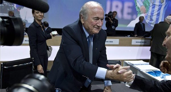 Újraválasztották Blattert