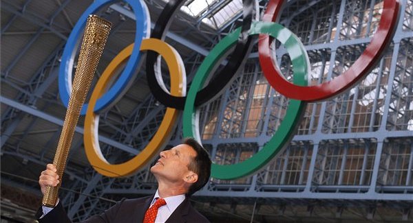 Bemutatták az olimpiai fáklyát