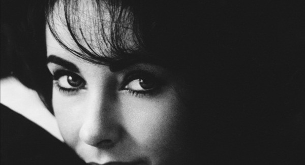 Világkörüli turnén Elizabeth Taylor ékszerei
