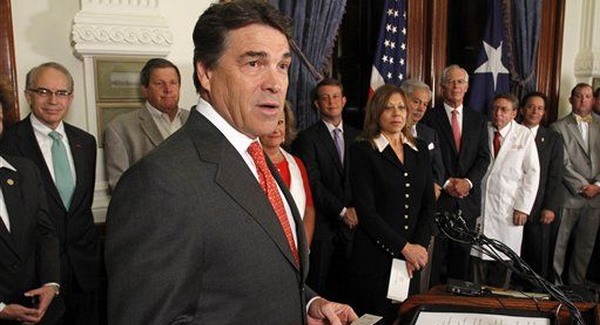 Perry: Térdre, Amerika! 