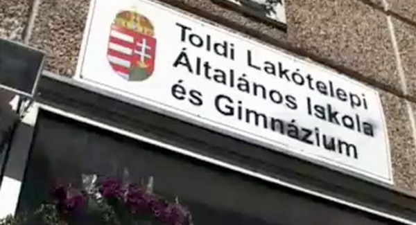 Folytatódik az éhségsztrájk az iskoláért