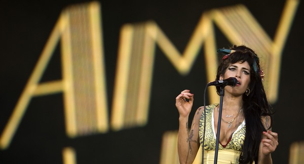 Örökbefogadást tervezett Amy Winehouse