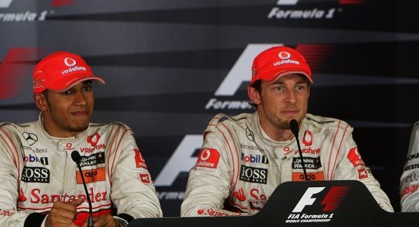 A McLaren pilótái a Hungaroringről