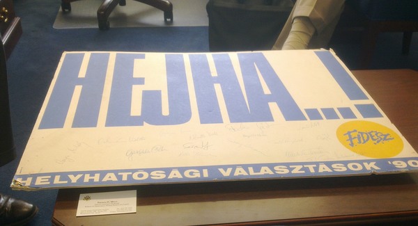 Fidesz_plak+ít,'90-qpr