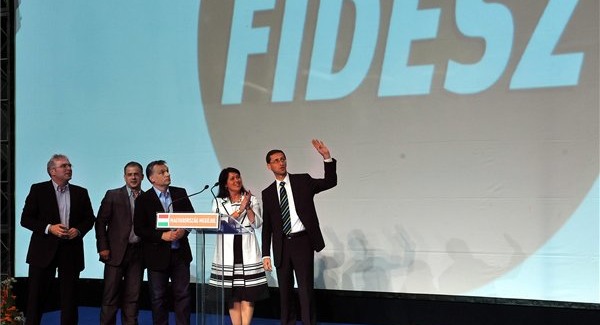 Bírákat is meghívtak a Fidesz-kongresszusra