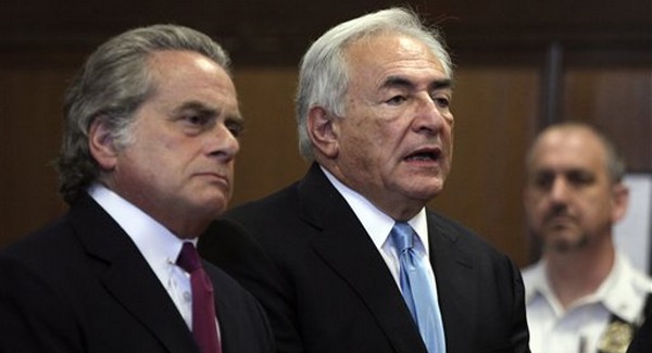 Kiengedték Strauss-Kahnt, összeomlik a vád