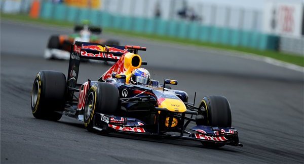 Vettelé a pole a Hungaroringen 