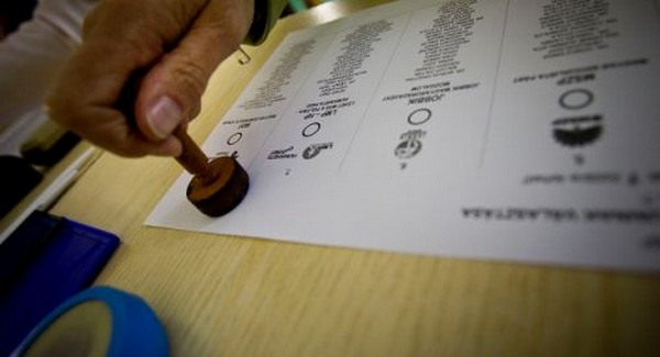 Bebetonozza magát a Fidesz az új választási rendszerrel