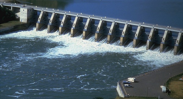 Július negyedikei látványosság lett a gátnyitás